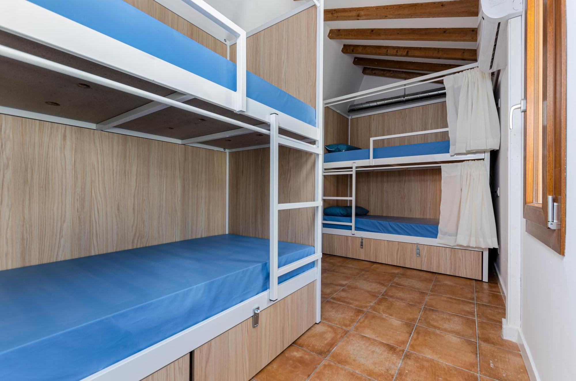 Hostel Urban *