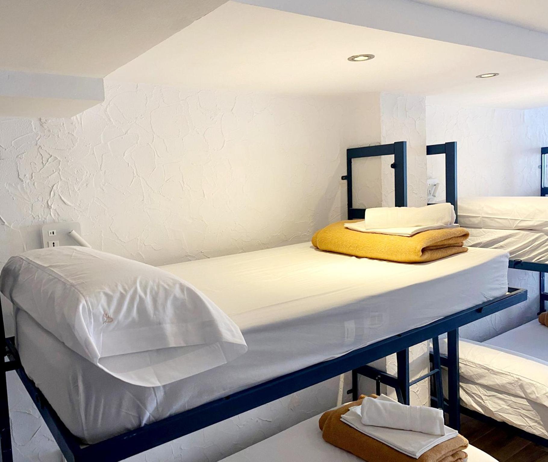 Hostel Y - Juvenil