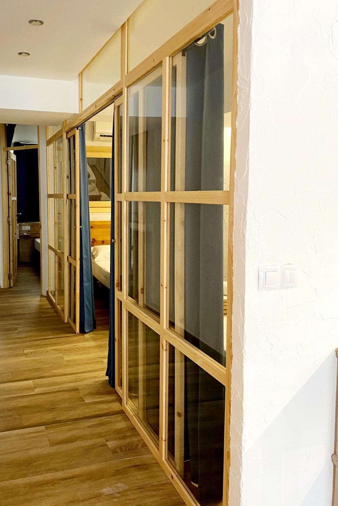 Hostel Y - Juvenil