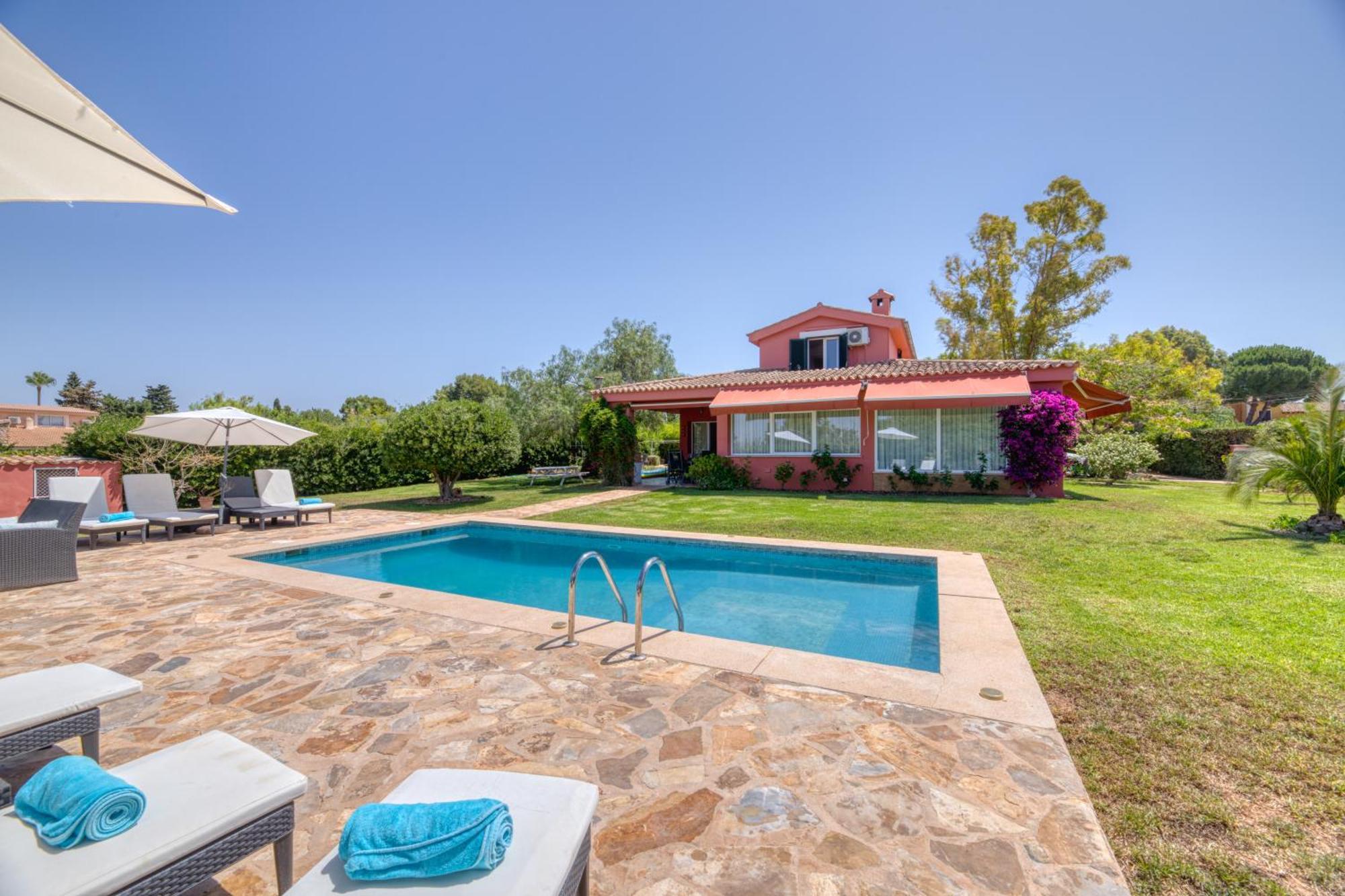 Kentia Mallorca, Charming And Stylish Close To Holiday home