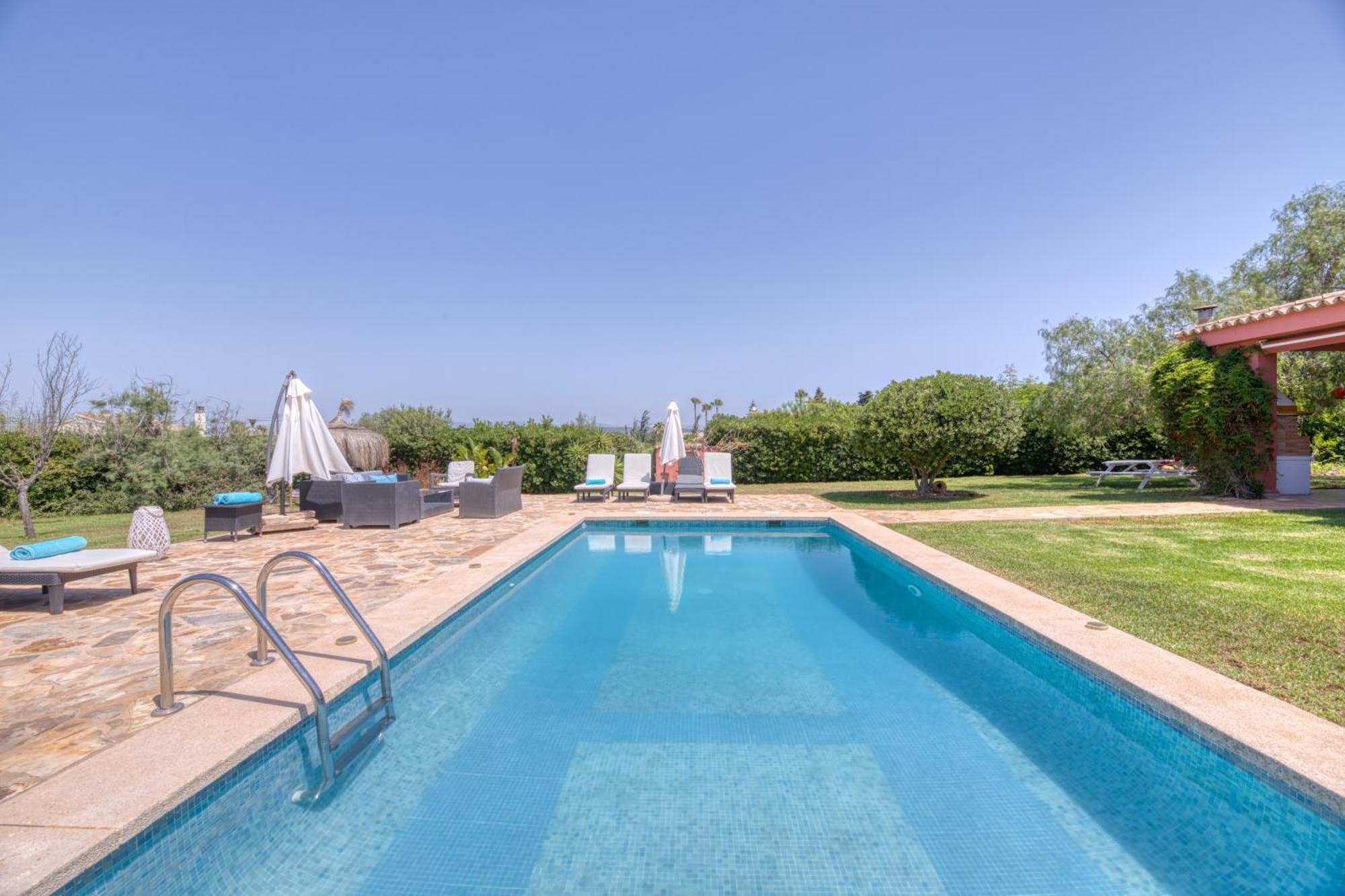 Kentia Mallorca, Charming And Stylish Close To Holiday home *