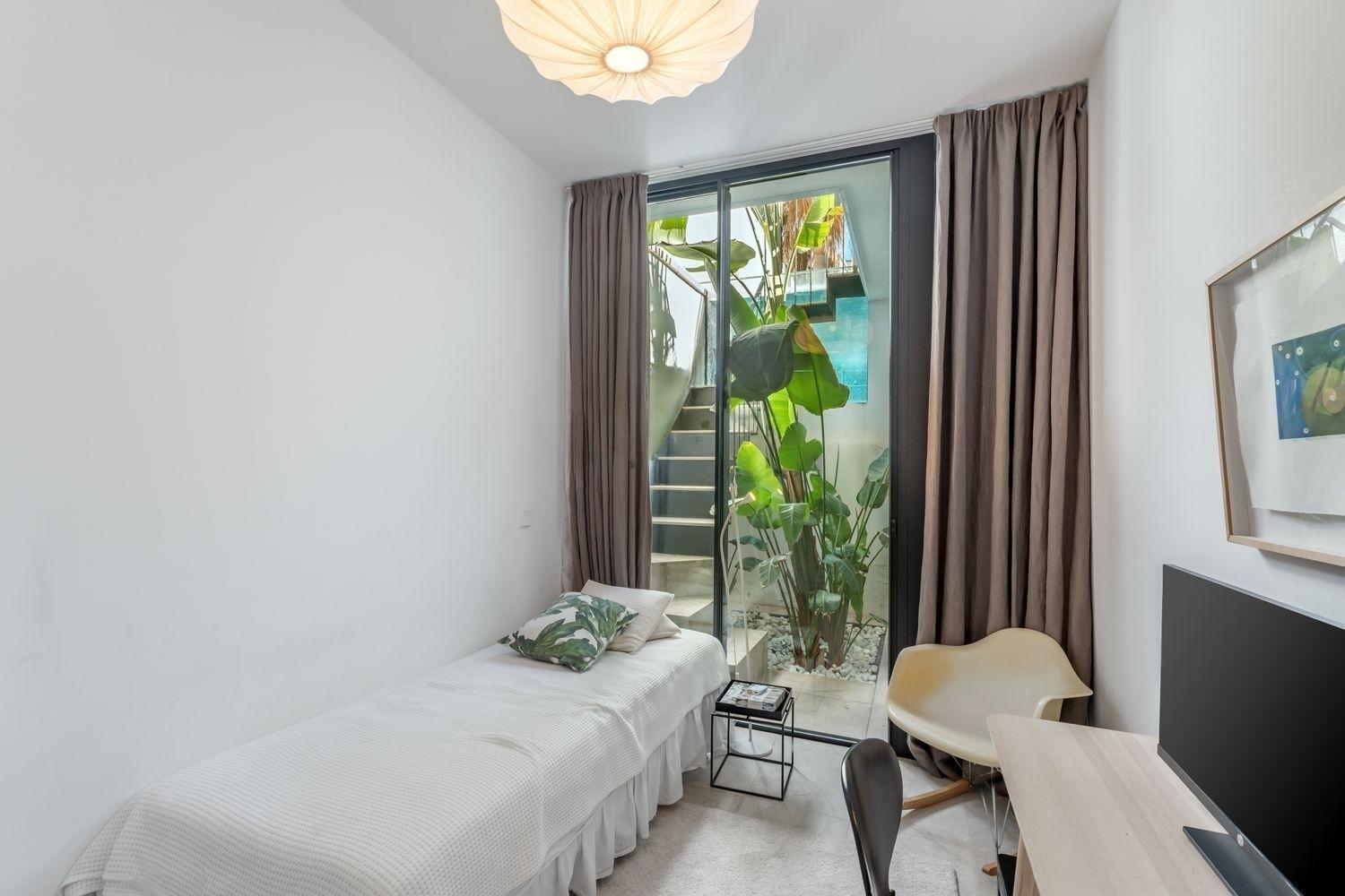 Villa 5br Pool Townhouse - What'app - 0034-635-518-216 - For Reservations! *