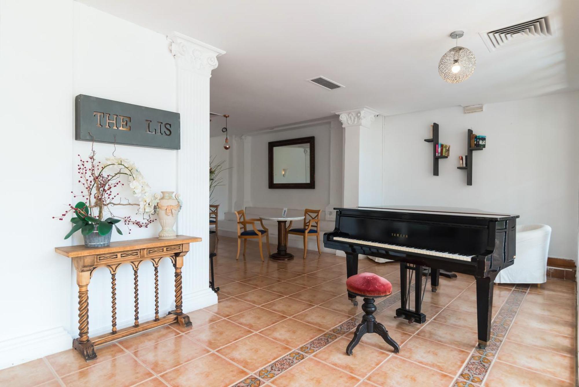Apartahotel Lis Mallorca Palma de Mallorca