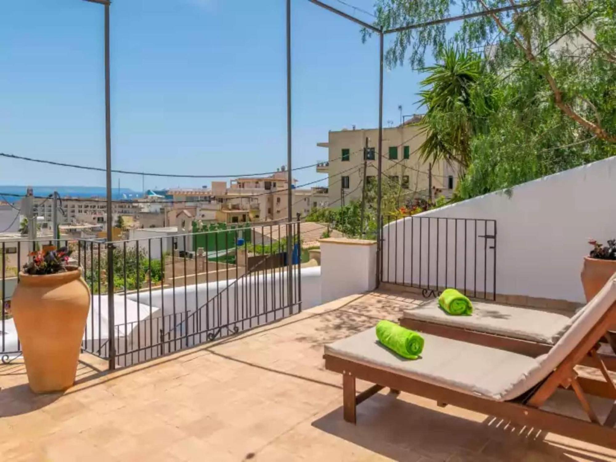 Beautiful With Balcony *