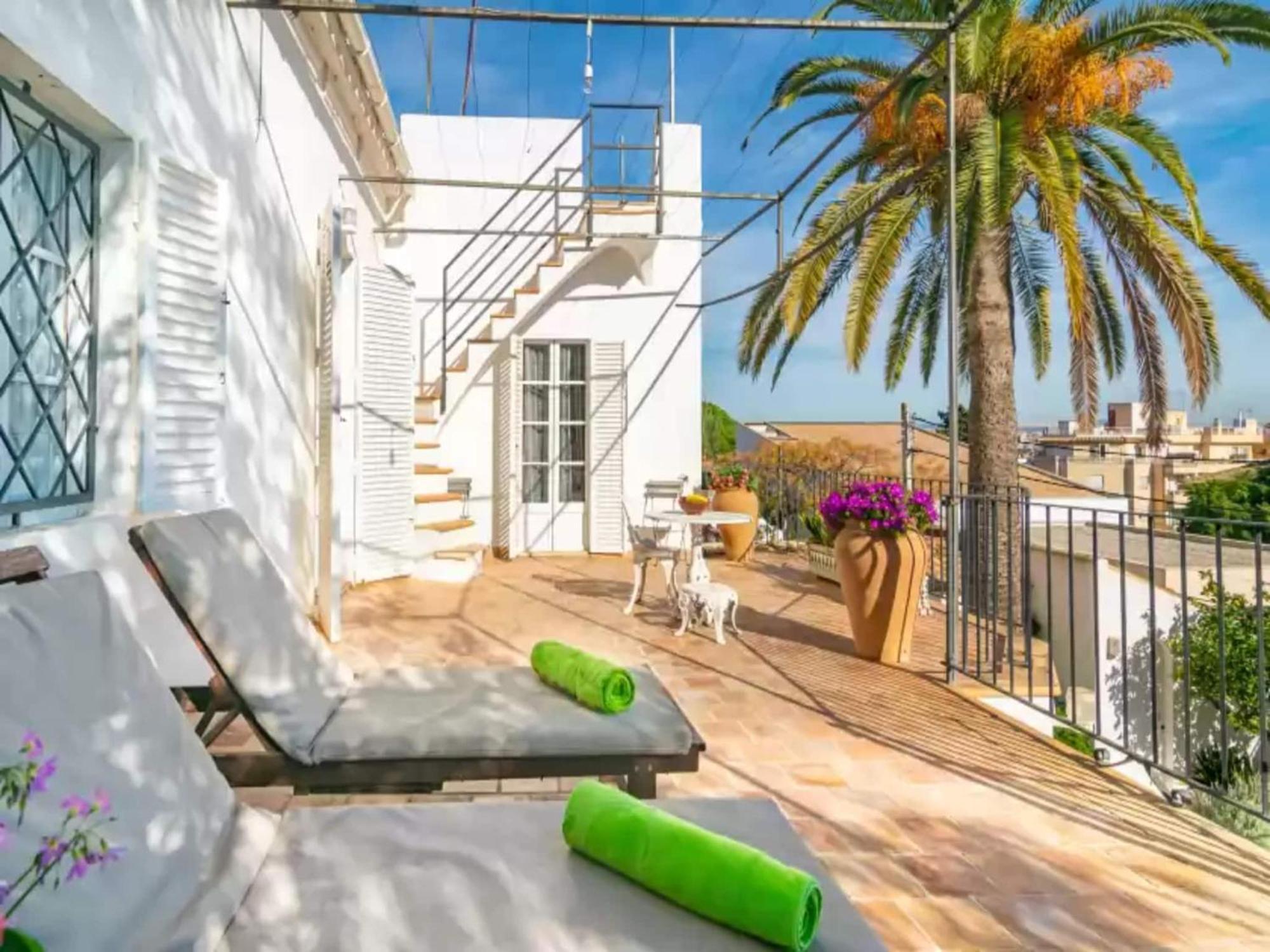 Chalet Beautiful With Balcony