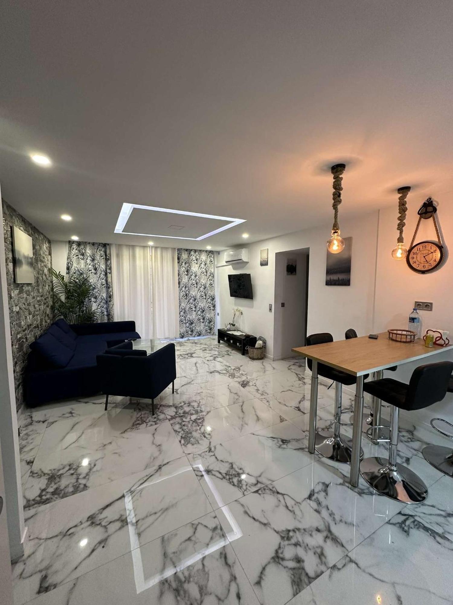 Palma Beach Apartment *