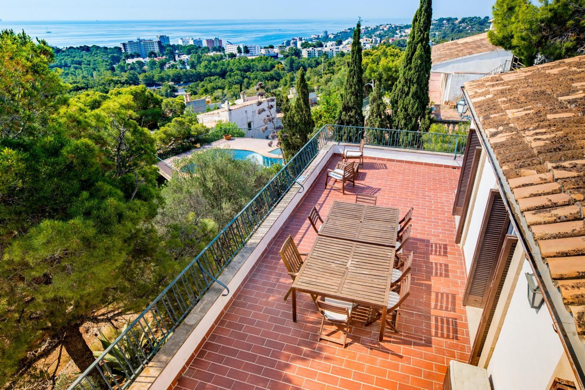 Big Nelma Villa *