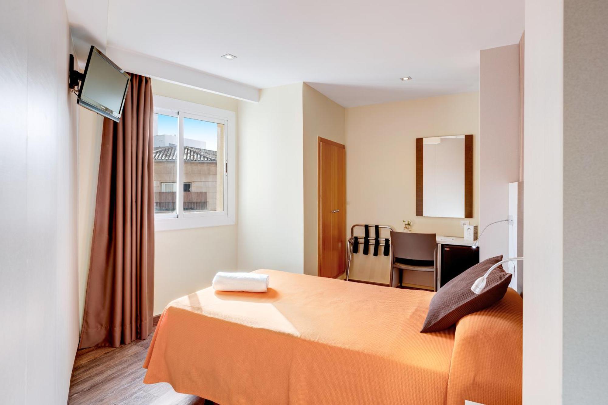 Abelux Hotel 2*
