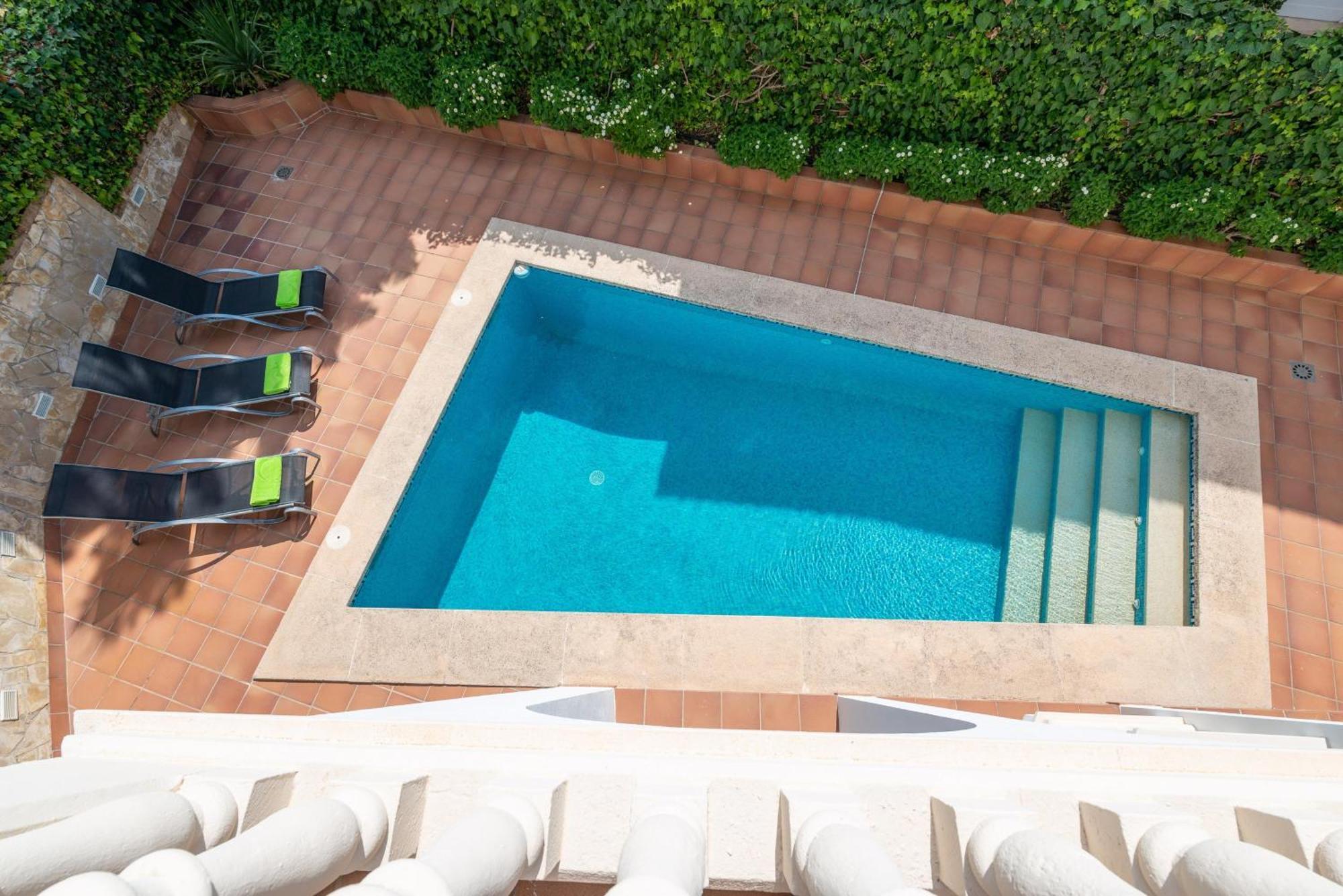 Teulera Villa