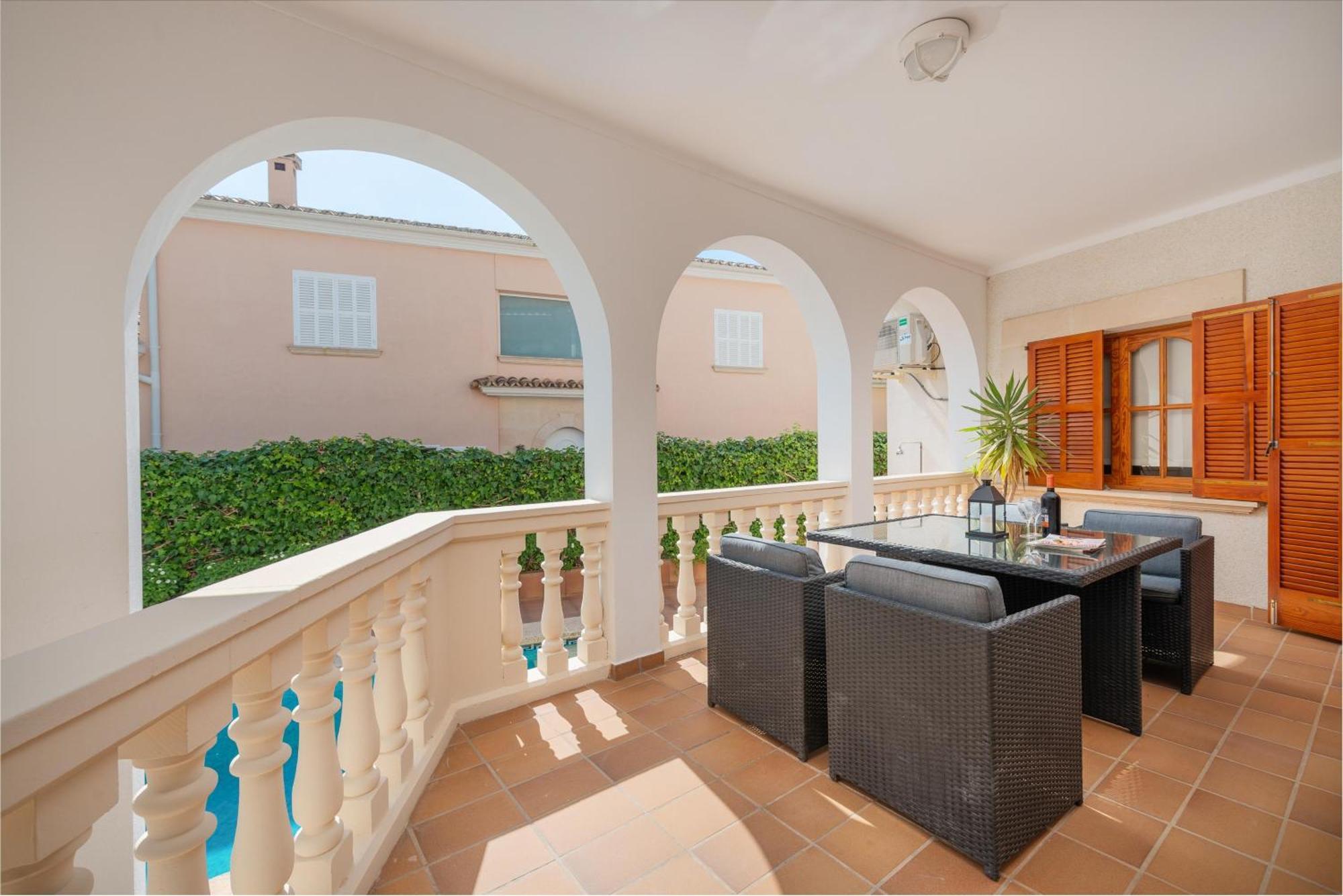 Teulera Villa *
