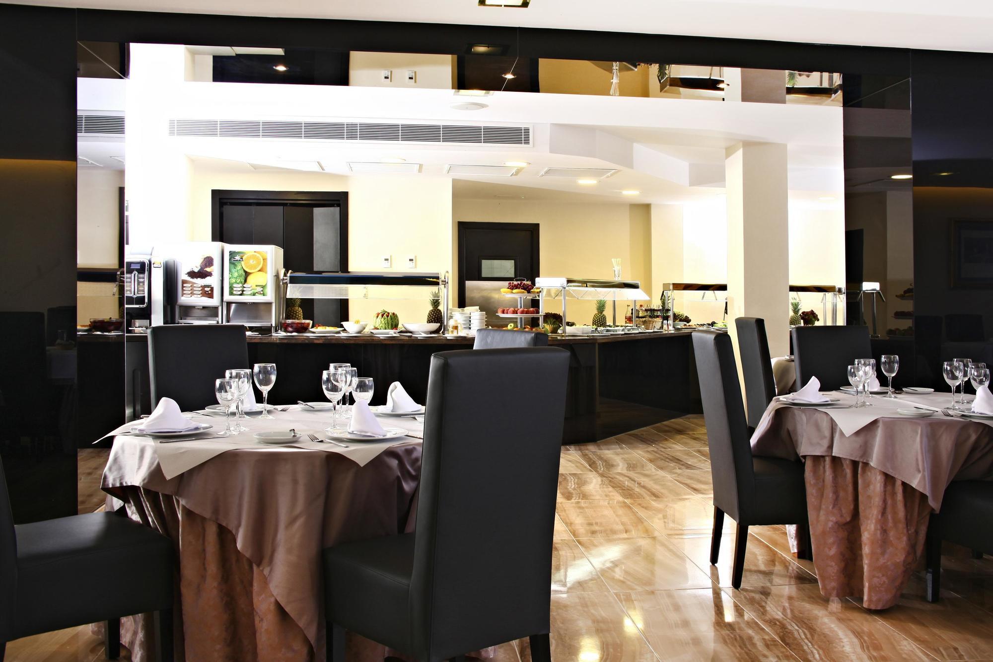 Hotel Dali *