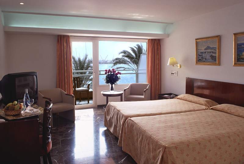 Mirador 4*