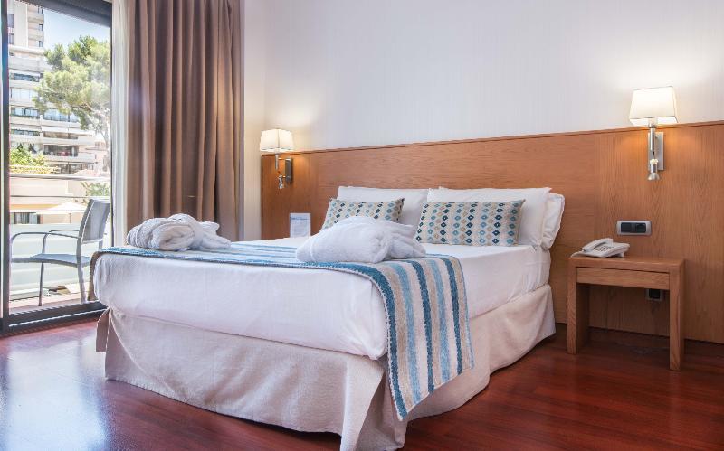 Isla Mallorca & Khách sạn 4*