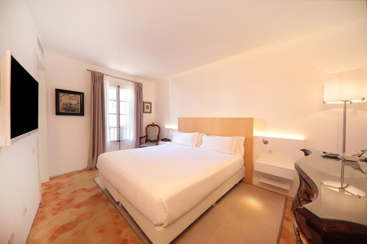 Ah Art Hotel 4*