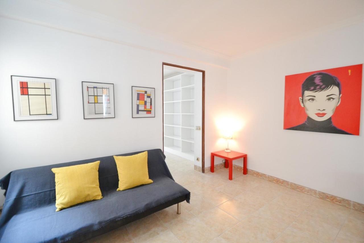 Elliot Apartment
