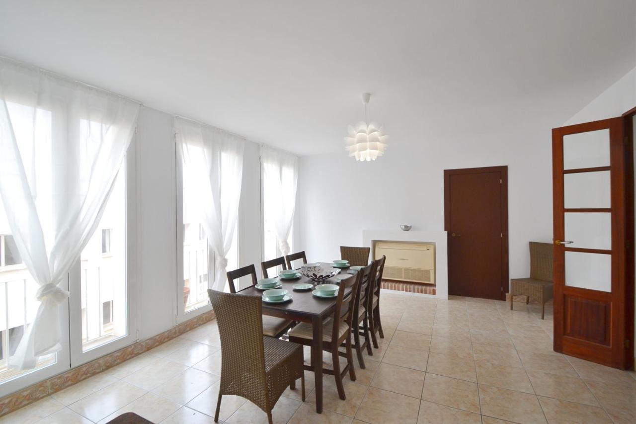 Elliot Apartment