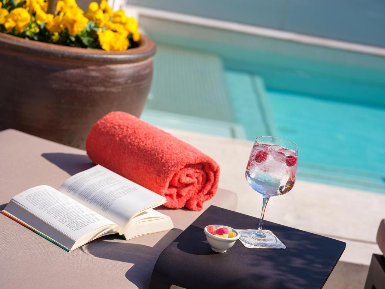 Hotel Gloria De Sant Jaume