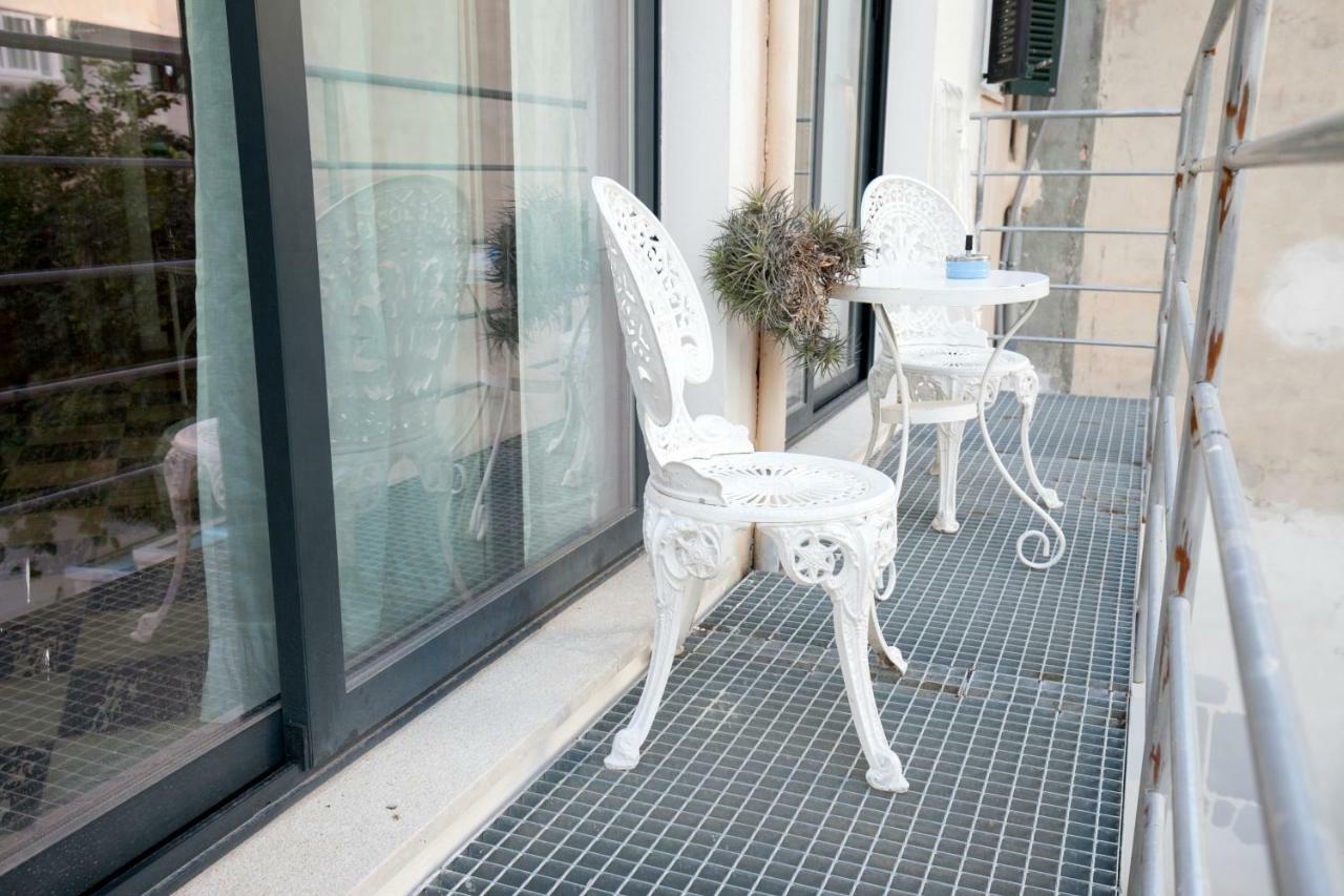Nhà nghỉ Son Pontivic - Art & Deco *