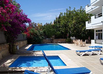 Hotel Jardin Del Oro