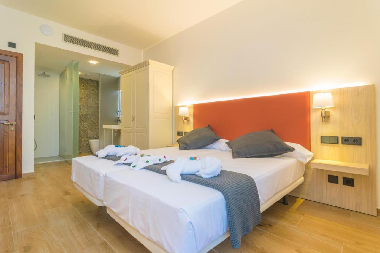 Central Maria 3*