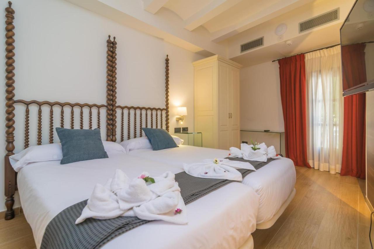 Central Maria 3*