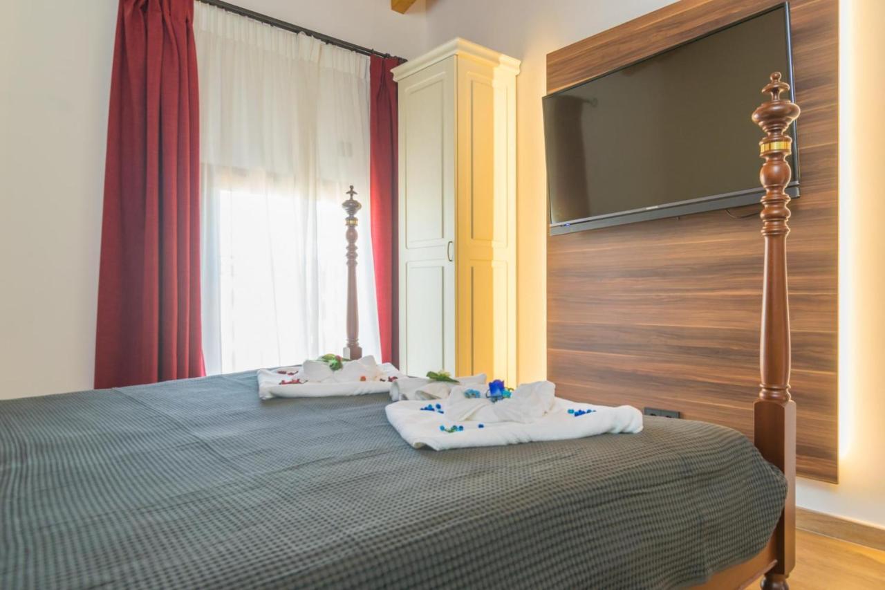 Central Maria 3*