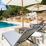 Holiday Finca Biniatzar