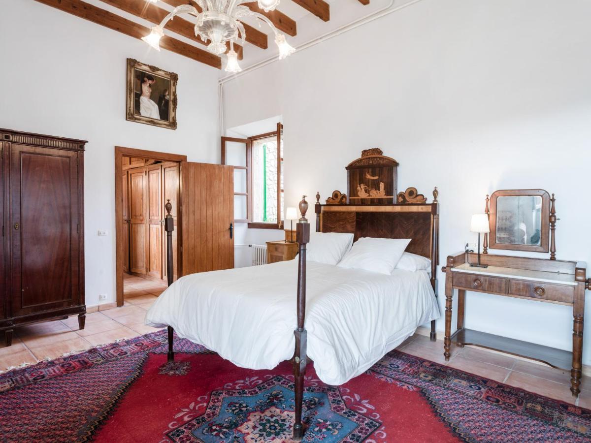 Holiday Finca Biniatzar Villa Palma de Mallorca