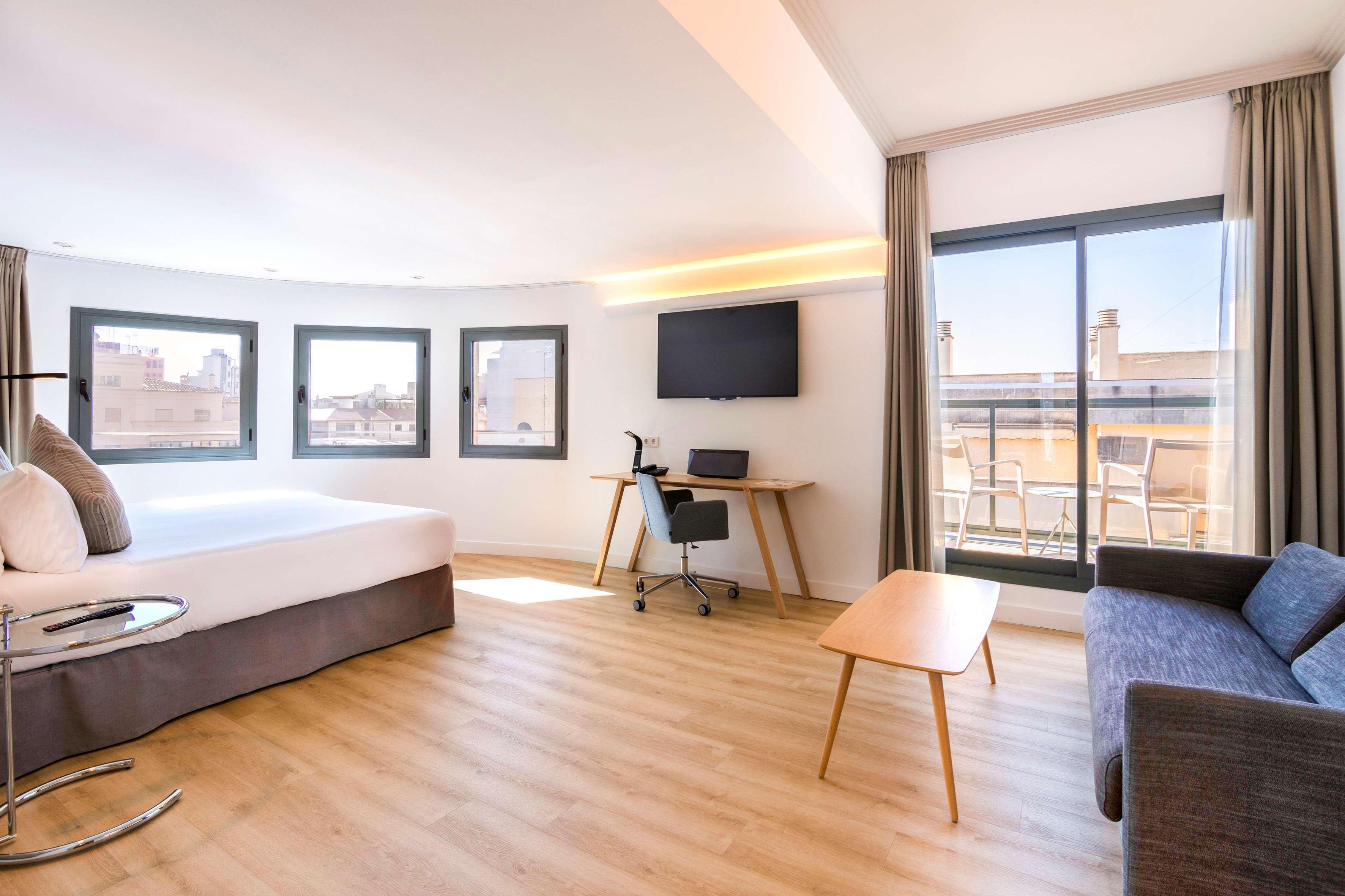 Innside By Melia Center Khách sạn 4*