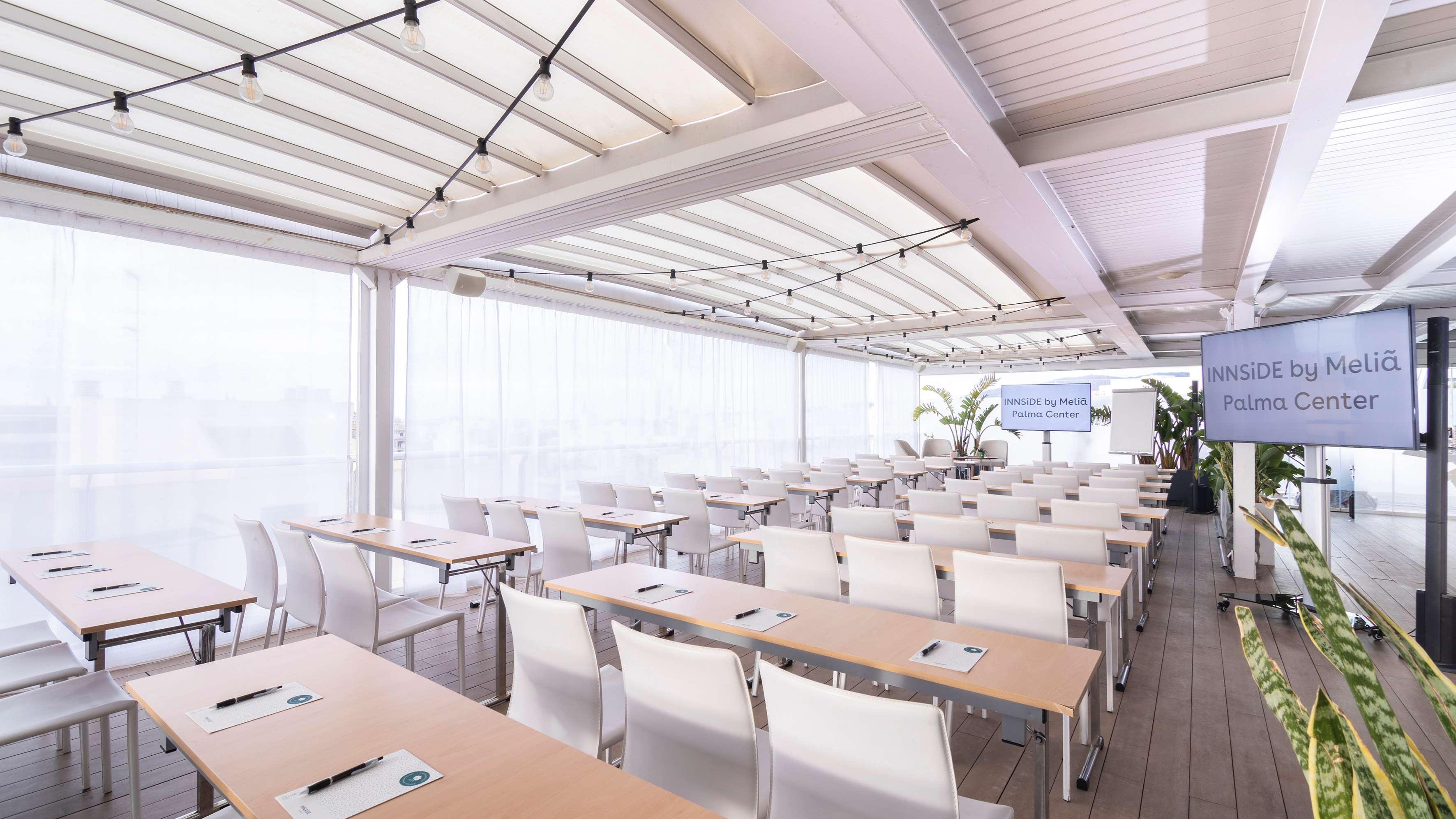 Innside By Melia Center Khách sạn 4*