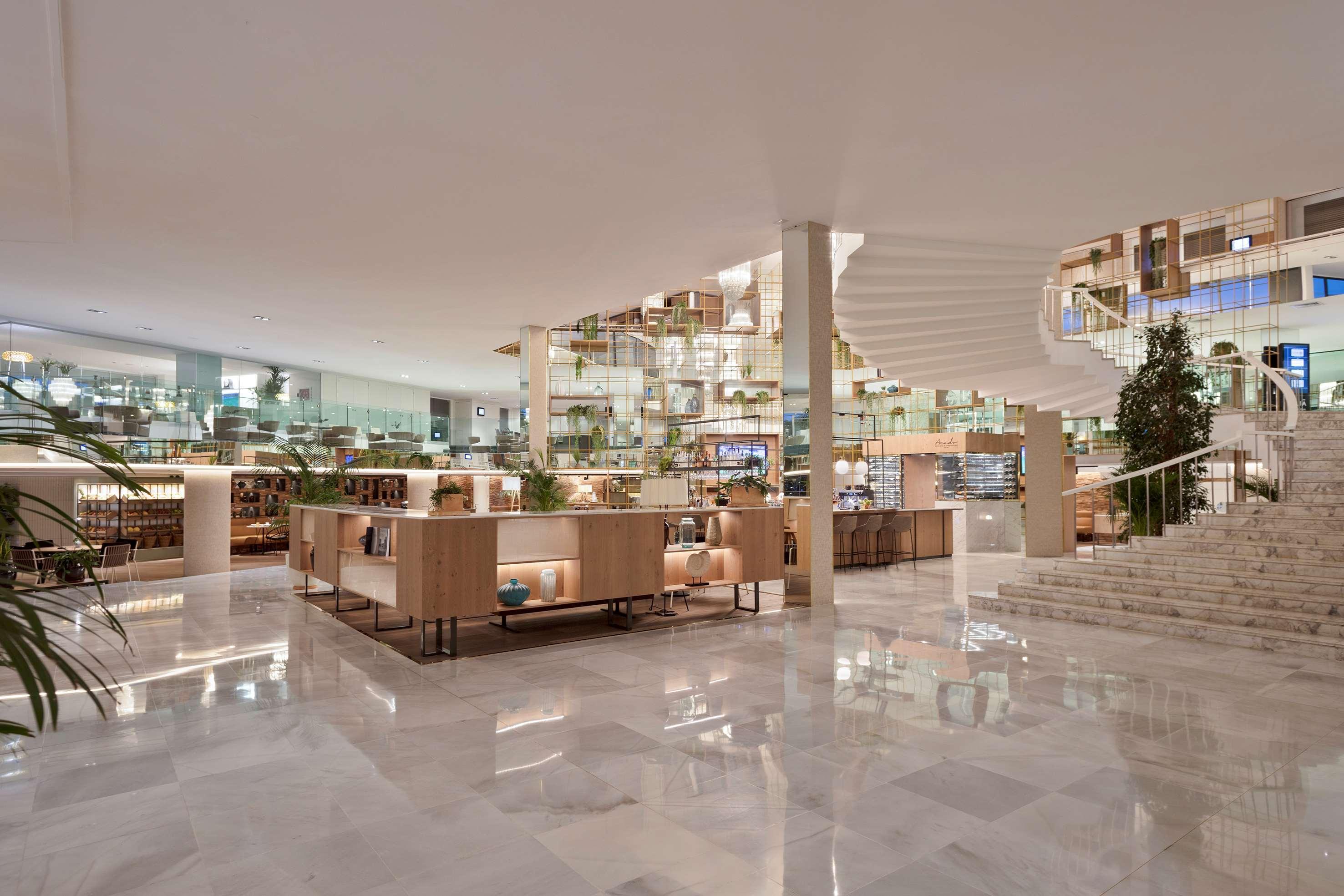 Melia Marina 4*