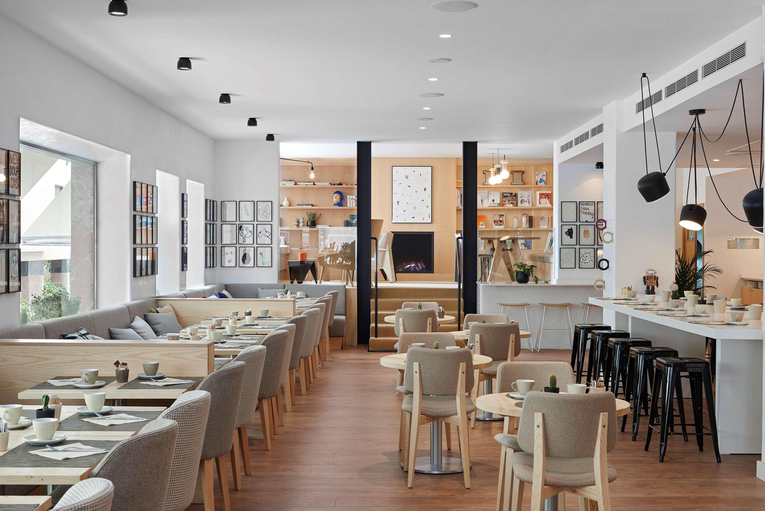 Khách sạn Innside By Melia Center