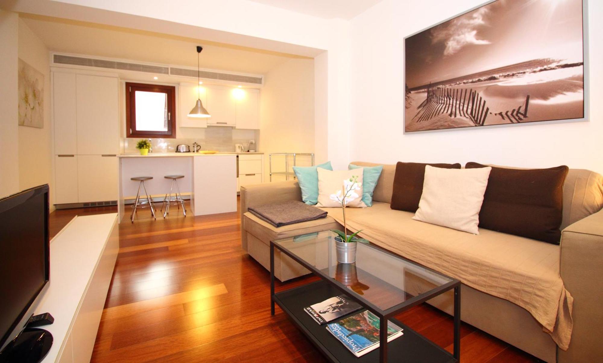 Missio Triplex House In Old Town Of *