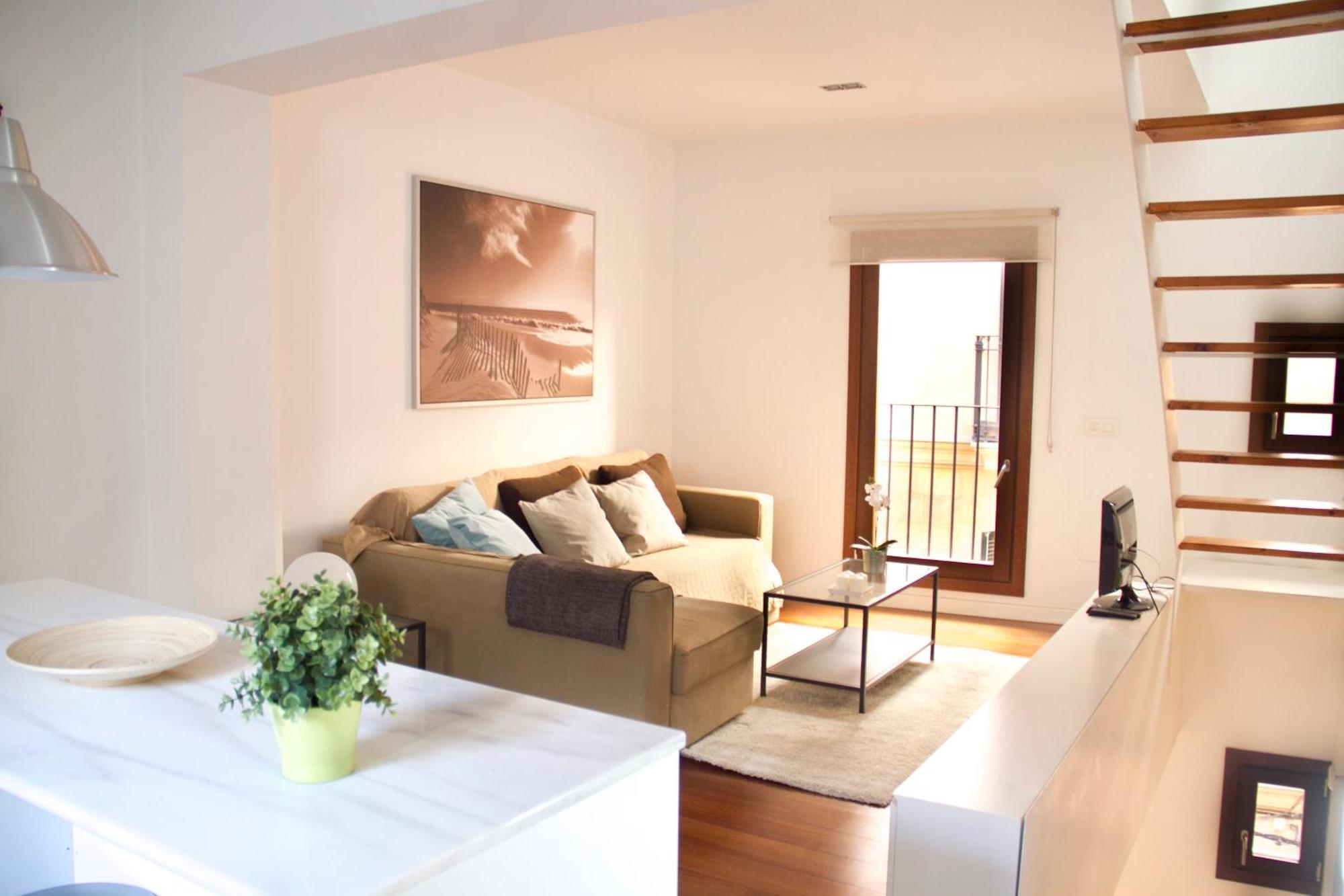 Missio Triplex House In Old Town Of *