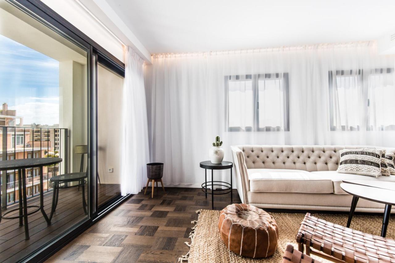 Terreno Suites
