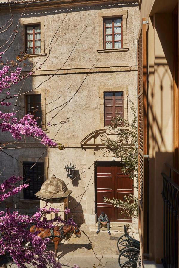 Hotel Damunt 3*