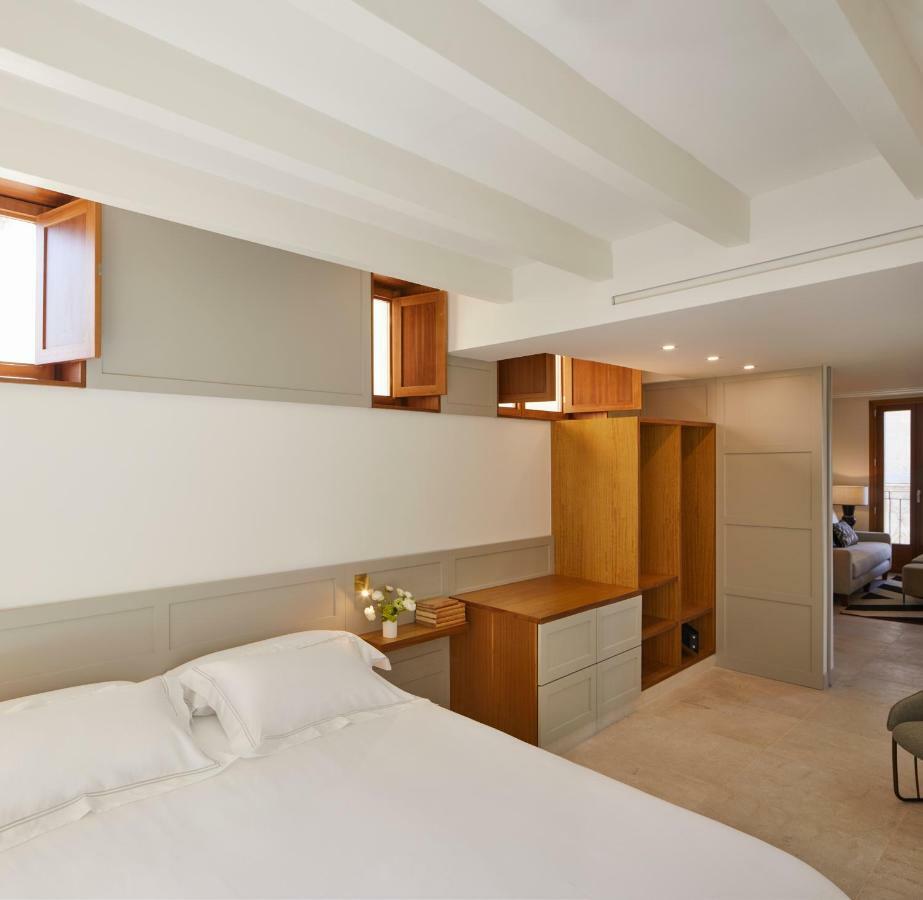 Damunt Hotel